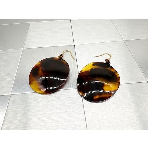 本べっ甲 ピアス オーバル 丁寧 存在感 自然 カジュアル 上質 天然素材（pi-221)の画像