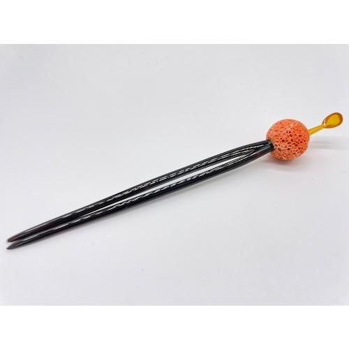 本べっ甲 玉簪 珊瑚 二本脚 一品 白甲 贅沢 プレゼント 天然素材（TK-033）の画像
