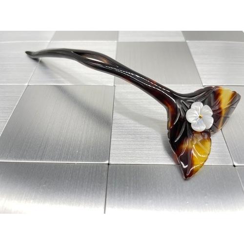本べっ甲 玉簪 花 白蝶貝 葉っぱ お洒落 お手頃 着物 伝統工芸品 オーガニック（TK-036）の画像