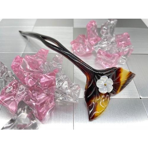 本べっ甲 玉簪 花 白蝶貝 葉っぱ お洒落 お手頃 着物 伝統工芸品 オーガニック（TK-036）の画像