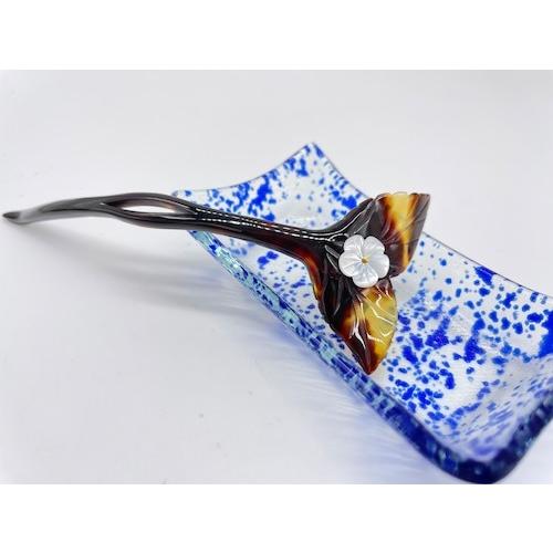 本べっ甲 玉簪 花 白蝶貝 葉っぱ お洒落 お手頃 着物 伝統工芸品 オーガニック（TK-036）の画像
