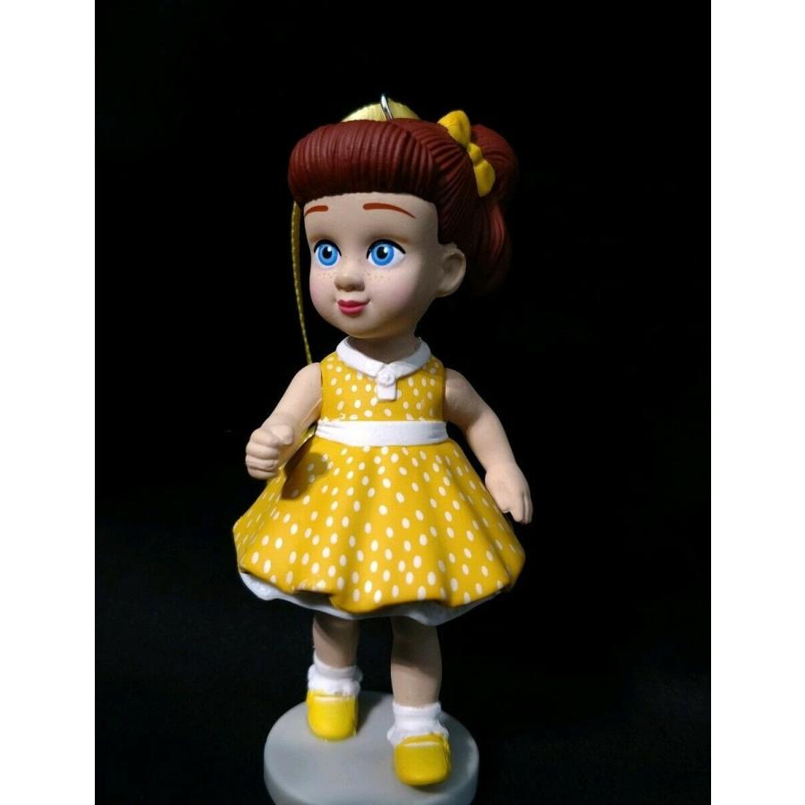 Disney トイストーリー4 キャビ―キャビ―人形 : スワロフスキー