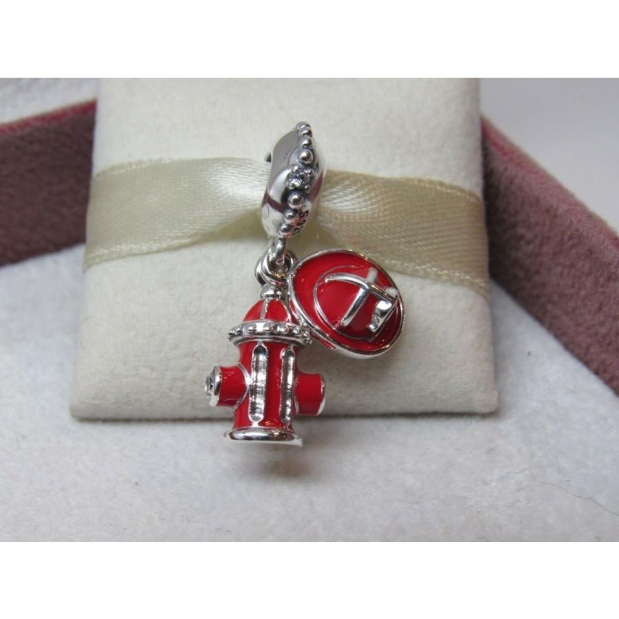 Pandora 赤 レザー バングル 鍵チャーム Pandora 赤 レザー バングル