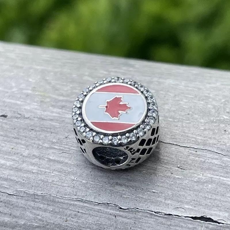 PANDORA シルバー　ブレスレット　チャーム　6個付　馬　りんご　プレゼント PANDORA シルバー ブレスレット チャーム 6個付 馬 りんご