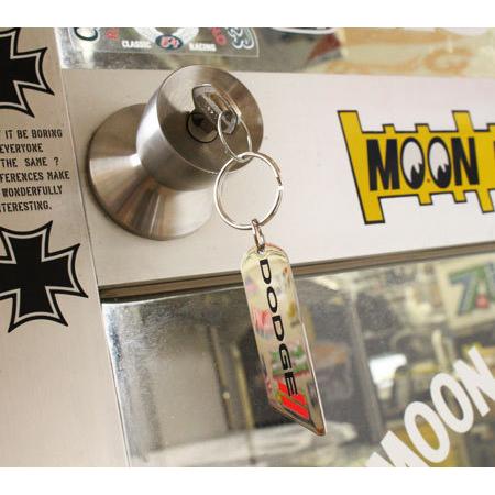 ダッジ キーホルダー おしゃれ メンズ レディース キーリング 鍵 車 バイク アメリカ アメリカン雑貨 Dodge Plasticolor Kh Mon U S Junkyard 通販 Yahoo ショッピング