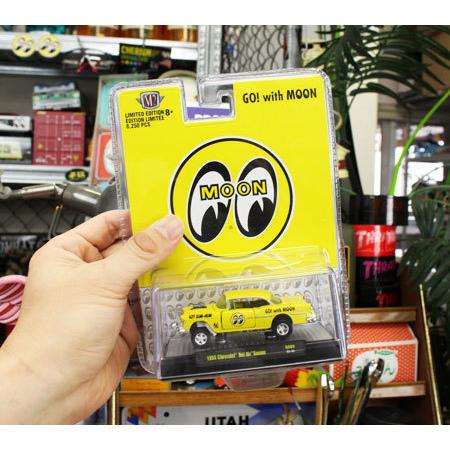 M2マシーン　ムーンアイズ　シボレー C-10　シルバラード　1/64　イエロー M2マシーン ムーンアイズ シボレー C-10 シルバラード 1/64