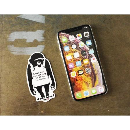 バンクシー ステッカー シール パソコン ウォールステッカー おしゃれ かっこいい スーツケース インテリア アウトドア 車 Do Nothing Monkeysign サイズm Sc Bnk007m Gen U S Junkyard 通販 Yahoo ショッピング