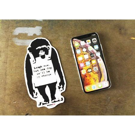 バンクシー ステッカー シール パソコン ウォールステッカー おしゃれ かっこいい スーツケース インテリア アウトドア 車 Do Nothing Monkeysign サイズxl Sc Bnk007xl Gen U S Junkyard 通販 Yahoo ショッピング