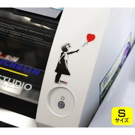 バンクシー ステッカー シール パソコン ウォールステッカー おしゃれ かっこいい スーツケース インテリア アウトドア 車 Banksy Balloon Girl サイズm Sc Bnk010m Gen U S Junkyard 通販 Yahoo ショッピング