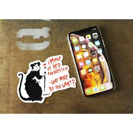 お買得 バンクシー ステッカー シール パソコン ウォールステッカー おしゃれ かっこいい スーツケース インテリア アウトドア 車 Banksy Out Of Bed Rat サイズl Supplystudies Com