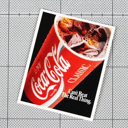 コカコーラグッズ コカ・コーラ」のオフィシャルライセンスグッズを販売している