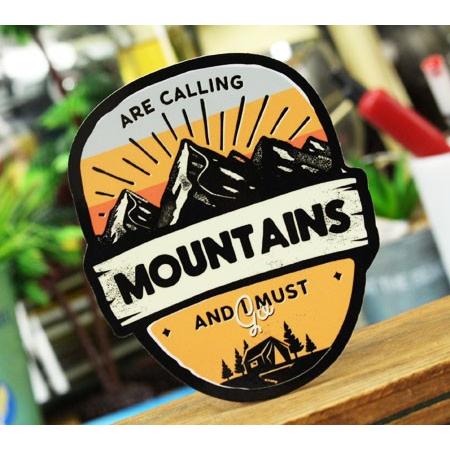 ステッカー アウトドア アメリカン おしゃれ スーツケース 車 バイク かっこいい キャンプ Vintage Outdoor Budges 山 Mountains Are Calling Sc Vob009 Ahd U S Junkyard 通販 Yahoo ショッピング