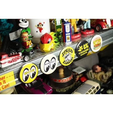 ムーンアイズ マグネット おしゃれ かわいい かっこいい ホットロッド アメリカ アメリカン雑貨 Mooneyes 缶マグネット 本牧横浜 メール便ok Sn Mgx010 Mon Sn Mgx010 Mon U S Junkyard 通販 Yahoo ショッピング