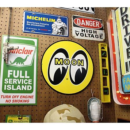 ムーンアイズ サインプレート 看板 Mooneyes アイボール ホットロッド アメリカ Sp Mg723ye Mon Sp Mg723ye Mon U S Junkyard 通販 Yahoo ショッピング