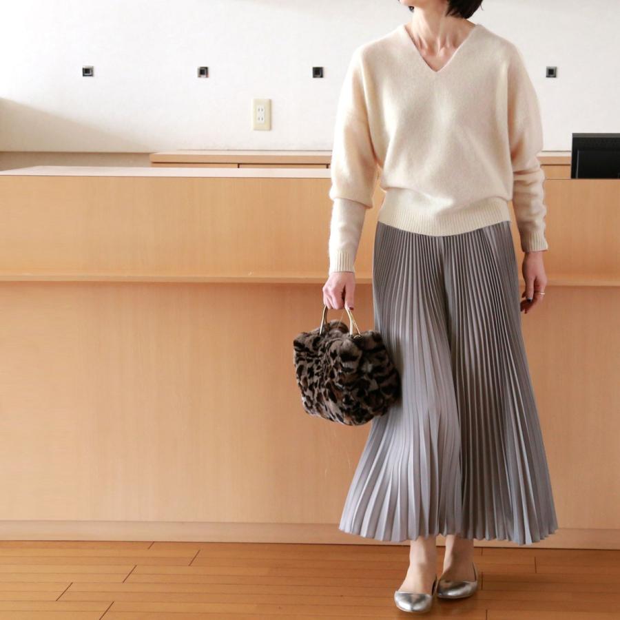 Maglia Plus (マリア プラス) カシミア＆ラクーン ルーミーVネック