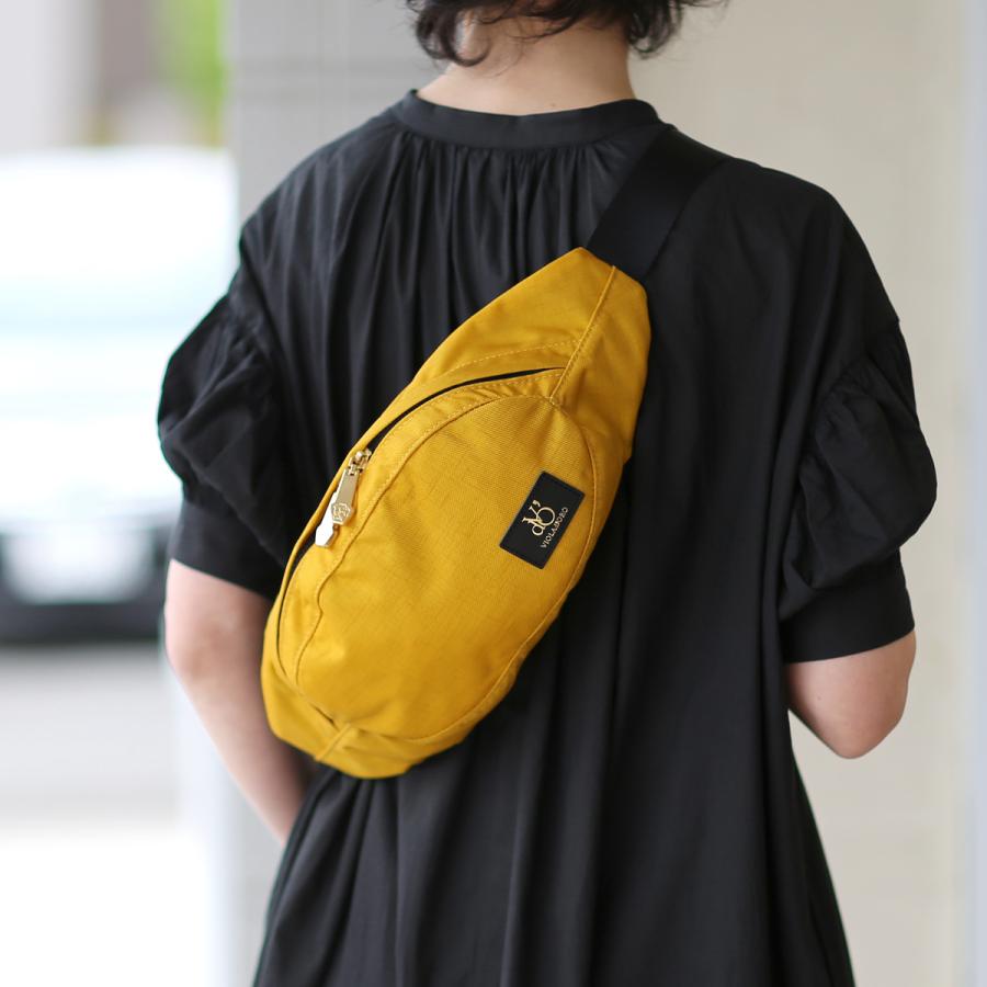 VIOLAd'ORO（ヴィオラドーロ） コンパクト見せ ボディー バッグ