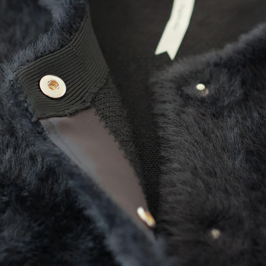 Dignite collier（ディニテコリエ） フェザーヤーン ペプラムジレ