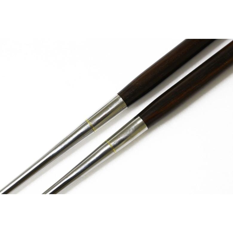 退職祝い ギフト 盛り付け用お箸 1313 黒檀（縞）柄盛箸 135mm 本焼き