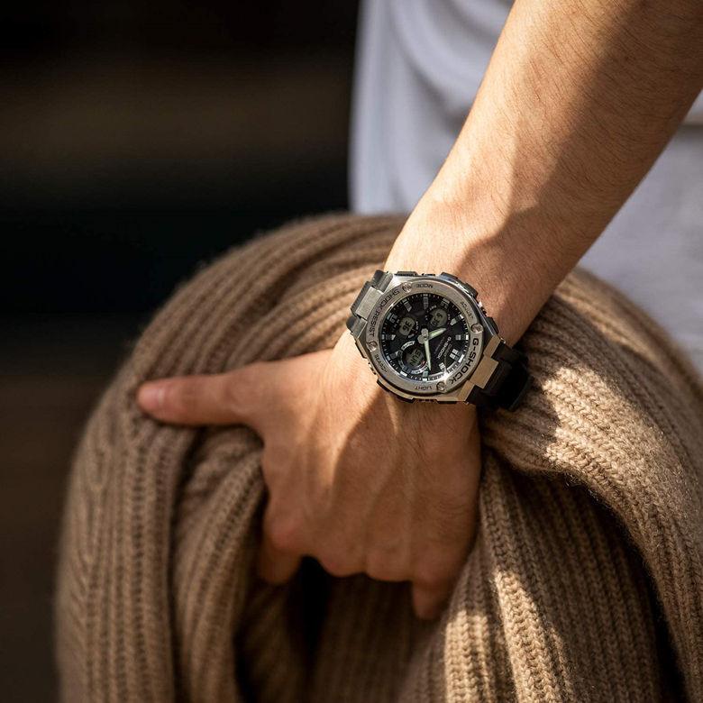 G-SHOCK GST-W110-1AJF シルバー×ブラック Gショック ジーショック