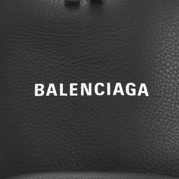 新入荷！ バレンシアガ バッグ リュック・バックパック BALENCIAGA EVERYDAY 552379 EVERYDAY BACKPACK S 1000 BLACK/L WHITE DLQ4N 牛革 比較対照価格169，400 円 【MYK2283441720】(82134円)