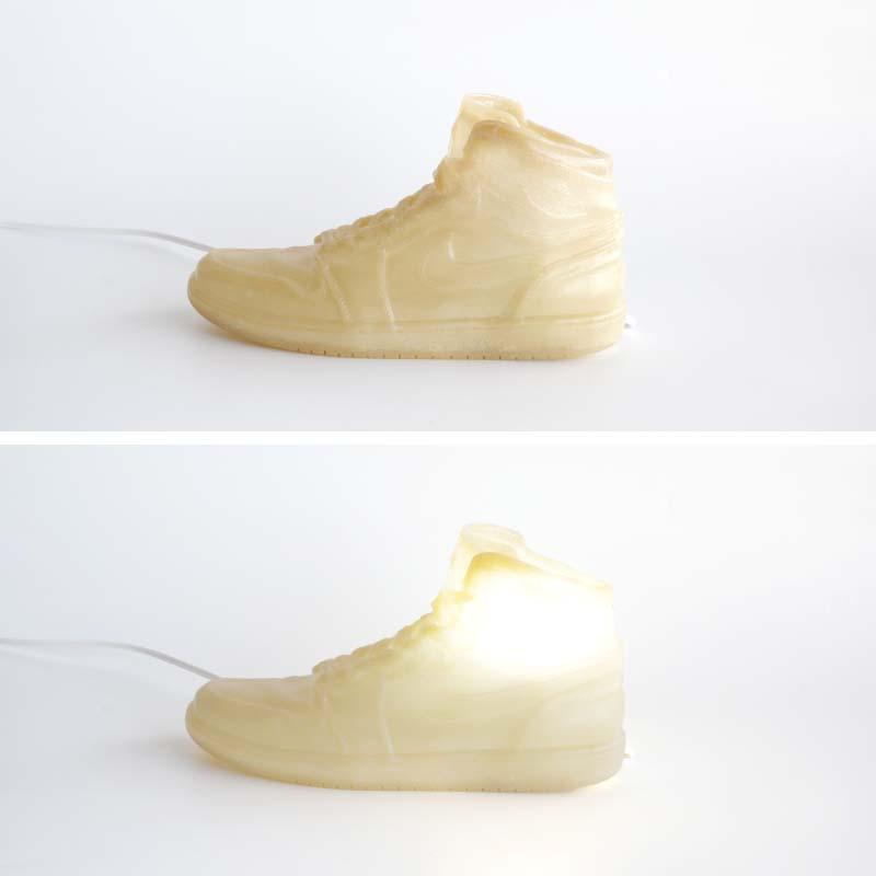KICKS OBJECT WITH LIGHT 左足置き キックス オブジェクト ウィズ