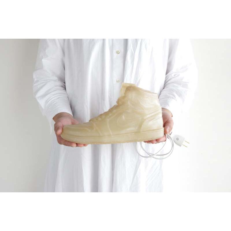 KICKS OBJECT WITH LIGHT 左足置き キックス オブジェクト ウィズ