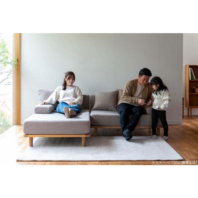 ペット対応生地/セミワイド+ロング Fumi クッションでくつろぐソファ