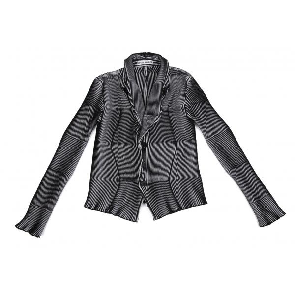 ISSEY MIYAKE イッセイミヤケISSEY 3Dスチームストレッチ ISSEY MIYAKE イッセイミヤケISSEY 3Dスチームストレッチ