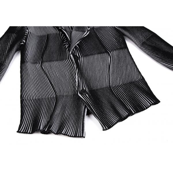 ISSEY MIYAKE イッセイミヤケISSEY 3Dスチームストレッチ ISSEY MIYAKE イッセイミヤケISSEY 3Dスチームストレッチ