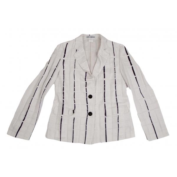 ISSEY MIYAKE（イッセイミヤケ） ライン染めシワプリーツセットアップ
