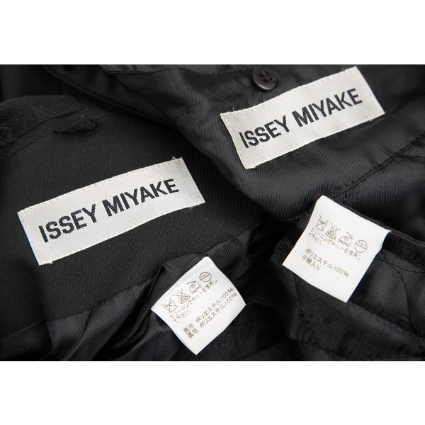 ISSEY MIYAKE イッセイミヤケISSEY キルティングライナー付き ISSEY MIYAKE イッセイミヤケISSEY キルティングライナー付き