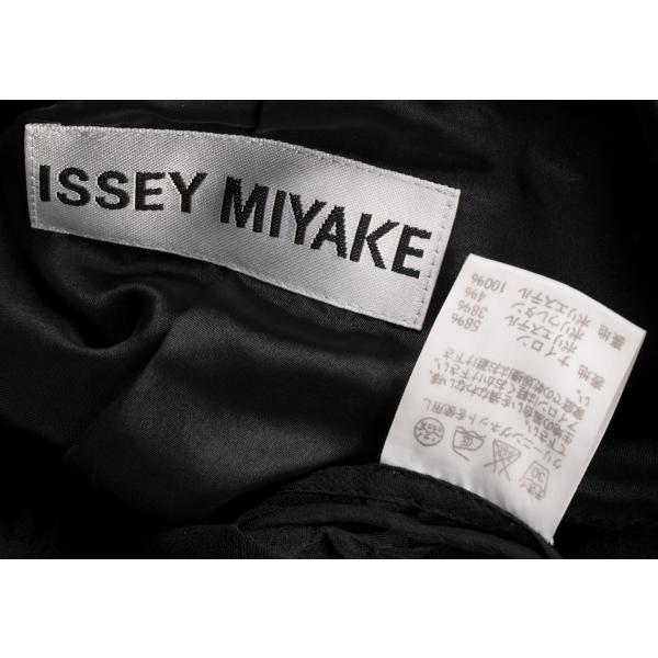 ISSEY MIYAKE イッセイミヤケISSEY リップルデザイン2B ISSEY MIYAKE イッセイミヤケISSEY リップルデザイン2B