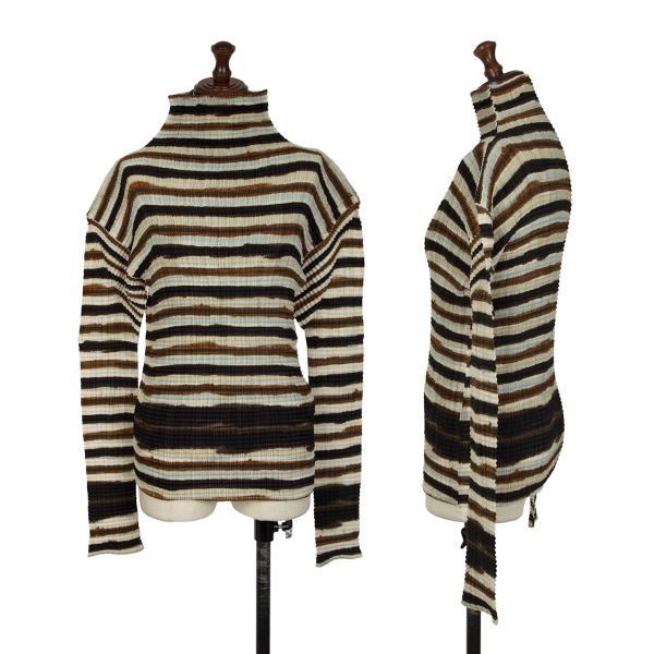 ISSEY MIYAKE（イッセイミヤケ） ストレッチプリーツボーダープリント