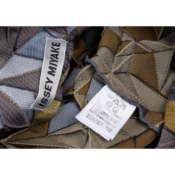 超美品　ISSEY MIYAKE　イッセイミヤケ　3Dスチーム　ジャケット ISSEY MIYAKE イッセイミヤケISSEY 3Dスチームストレッチ