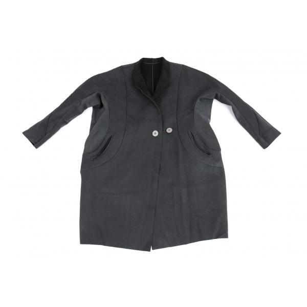 ISSEY MIYAKE イッセイミヤケISSEY 人工皮革スウェード調カーブ ISSEY MIYAKE イッセイミヤケISSEY 人工皮革スウェード調カーブ