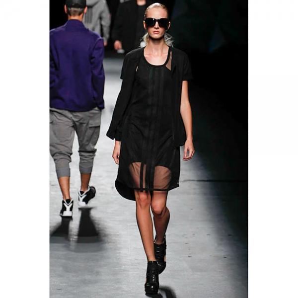 信頼 ワイスリーy 3 メッシュレイヤーノースリーブワンピース 黒m M レディース 大特価アウトレット Arezzosky Com