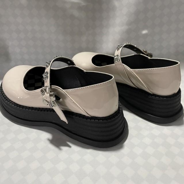 【未使用級】DAIANA /レザーローファー 厚底 ブラック エナメル 2025年最新】DIANA レディース ローファー・革靴の人気アイテム