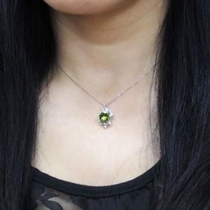 唐草 ネックレス ペリドット 一粒 K18 ネックレス_1