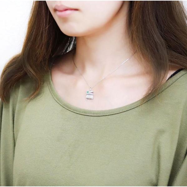 ピアノモチーフ ネックレス 5月誕生石 レディースペンダント 18金の画像