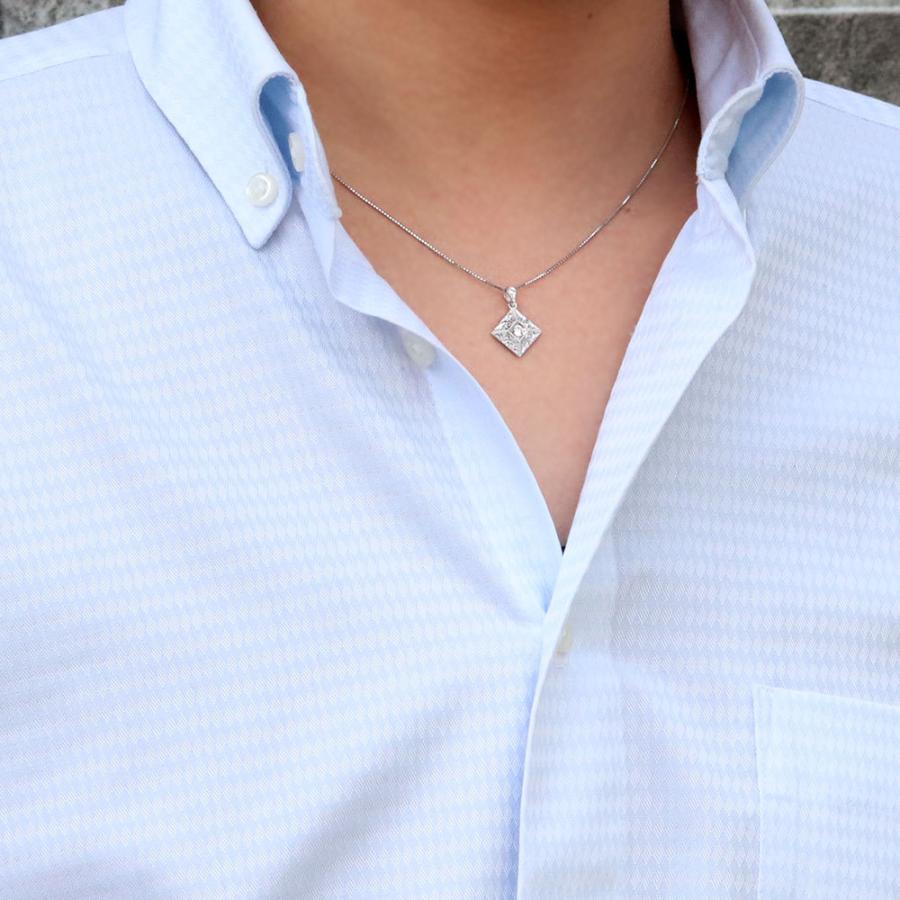 ほぼ未使用 メンズネックレス プラチナ おしゃれ 男性 彫り 洋彫り 洋唐草 アレキサンドライト 希少石 アクセサリー 【NAN2692912413】(96866円)