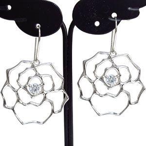 ダイヤモンド ピアス 薔薇 一粒 10金 ピアスの画像
