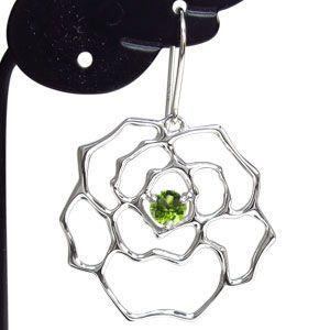 ペリドット ピアス フラワー 薔薇 プラチナ ピアス クリスマス