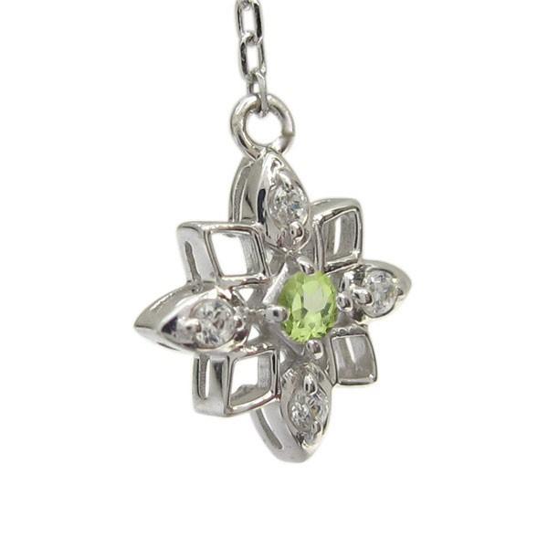 プラチナ ペリドットピアス ロングピアス 星 揺れる ピアス クリスマス ポイント消化