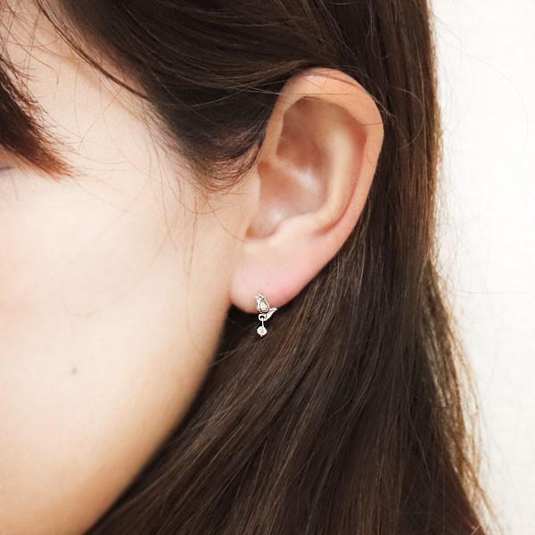 ダイヤモンド ピアス 揺れる 18金 花 チューリップ モチーフ