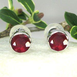ルビー 一粒 ピアス シンプル プラチナ クリスマス ポイント消化の画像