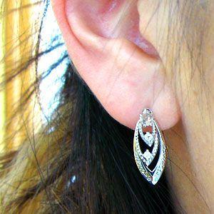 プラチナ ピアス ロイヤルブルームーンストーン 一粒 ピアス クリスマス ポイント消化の画像