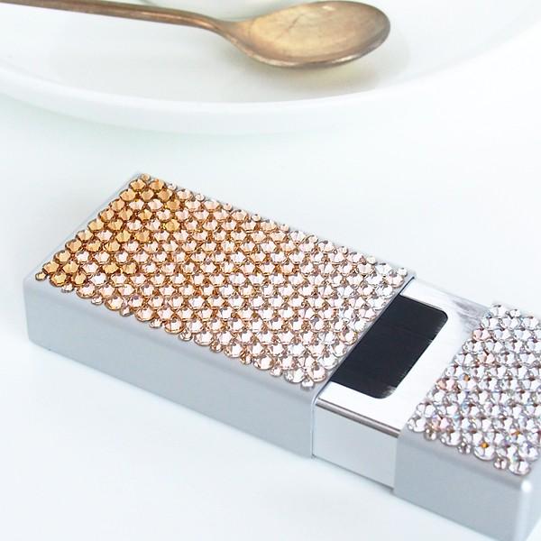 SWAROVSKI（スワロフスキー） 携帯灰皿 キラキラデコ グラデーション