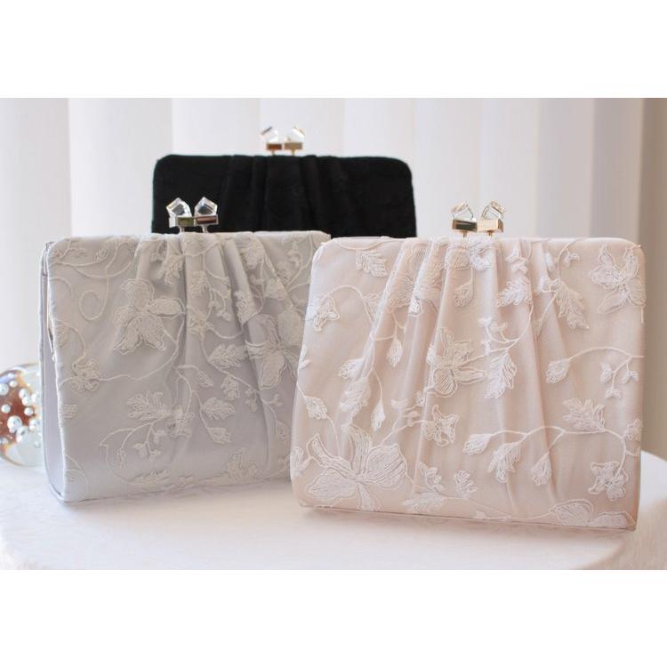 【美品】セレモニーバック　ホワイト クラッチバッグ　結婚式＆パーティーバック PLIQUA（プリカ） セレモニーバッグ クラッチバッグ 結婚式 入学式 卒