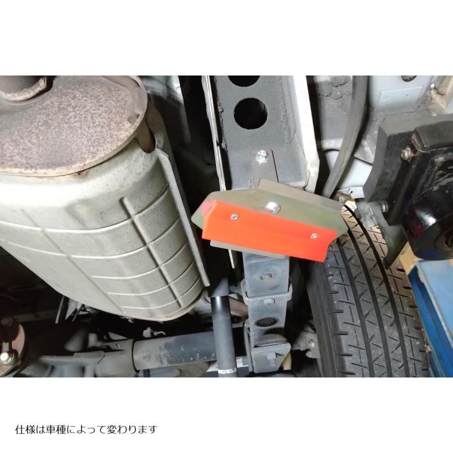 ディーキャトロ 4リン グランドエフェクターGE2 NV350キャラバン2WD標準幅(E26)リアヒーター付車不可 DGE2134R |  | 01