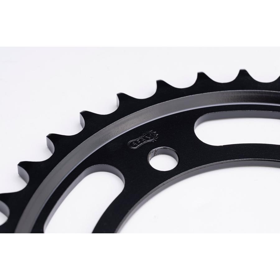 AFAM (アファム) リアスチールスプロケット 525-37 TRIUMPH 675/765/800/1200系 86605-37 |  | 02